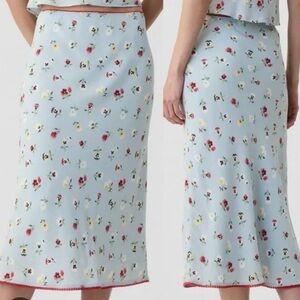 Gap x DÔEN blue floral midi skirt. Size small